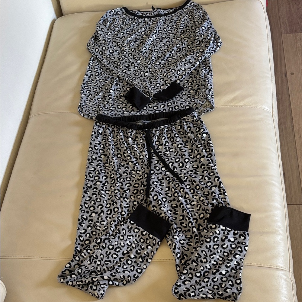 Snow Leopard print PJ set Gray White